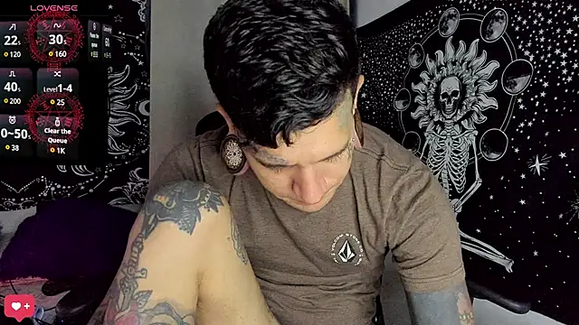 Snapshot of josh__ackerman chatting on 14, 1, 2025 josh ackerman online show from 14, 1, 2025