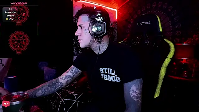 Snapshot of josh__ackerman chatting on 18, 9, 2025 josh ackerman online show from 18, 9, 2025