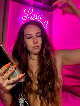 Lyia Ziggy online show from 25, 6, 2026