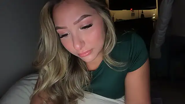 lustfulsmiles online show from 14, 7, 2026