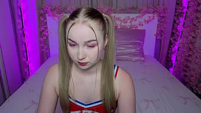 Snapshot of LilyStarlight chatting on 29, 6, 2026 LilyStarlight online show from 29, 6, 2026