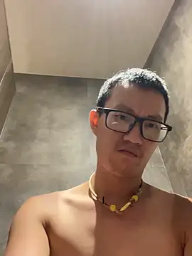 Exposedsian online show from 31, 5, 2026