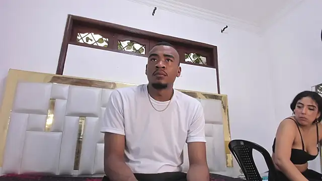 Snapshot of Kylieandjhonny chatting on 25, 1, 2025 Kylieandjhonny online show from 25, 1, 2025