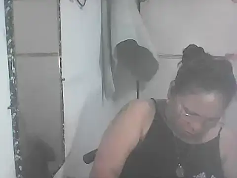 hotwet mama4uxx online show from 6, 3, 2025