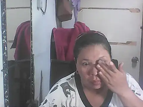 Snapshot of hotwet_mama4uxx chatting on 22, 12, 2025 hotwet mama4uxx online show from 22, 12, 2025