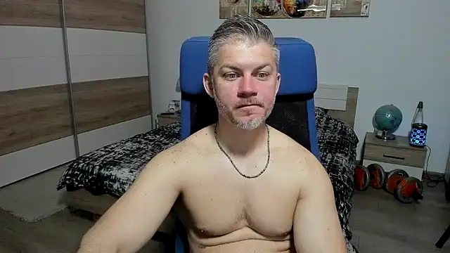 Snapshot of RobbyShawz chatting on 6, 5, 2026 RobbyShawz online show from 6, 5, 2026