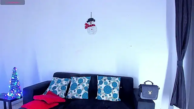 Snapshot of BritannyLord chatting on 21, 12, 2024 BritannyLord online show from 21, 12, 2024