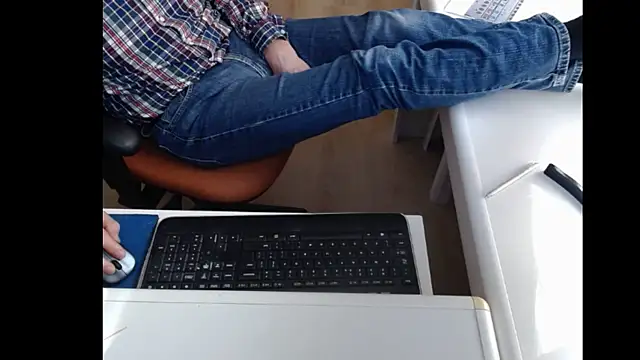 dutchpornking online show from 4, 3, 2025