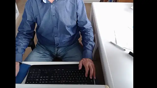 dutchpornking online show from 17, 9, 2025