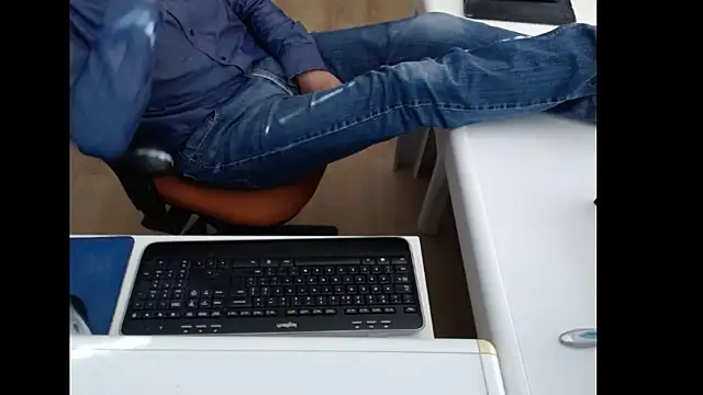 dutchpornking online show from 1, 10, 2025