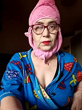 Snapshot of Chriss_Tinaa chatting on 17, 6, 2026 Chriss Tinaa online show from 17, 6, 2026