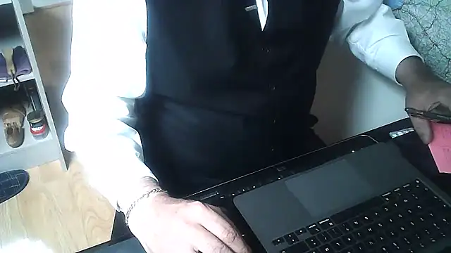 Snapshot of DUDURA@xh chatting on 26, 11, 2025 DUDURAxh online show from 26, 11, 2025