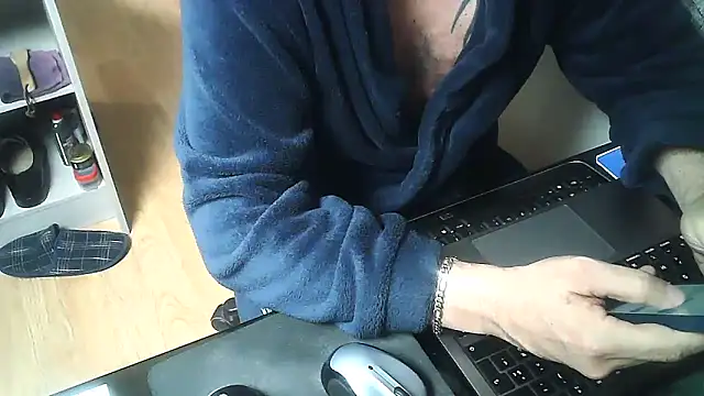 Snapshot of DUDURA@xh chatting on 24, 2, 2026 DUDURAxh online show from 24, 2, 2026