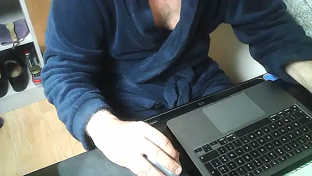 Snapshot of DUDURA@xh chatting on 4, 3, 2026 DUDURAxh online show from 4, 3, 2026