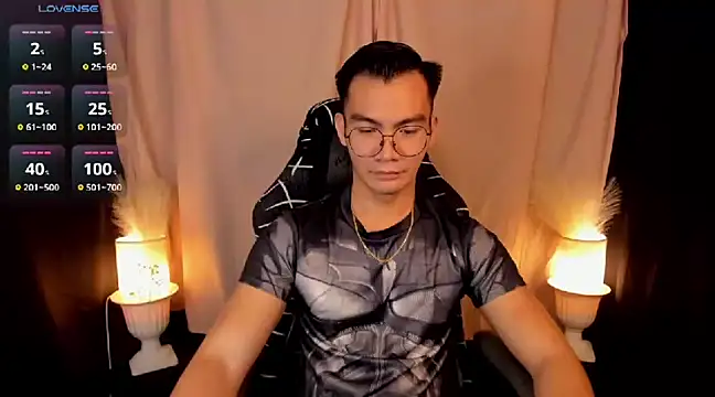 Snapshot of 000batman000 chatting on 6, 2, 2025 000batman000 online show from 6, 2, 2025