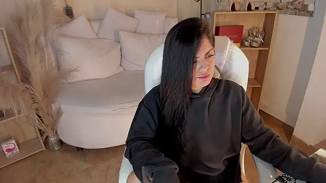 Catalinaa martinez online show from 8, 1, 2025