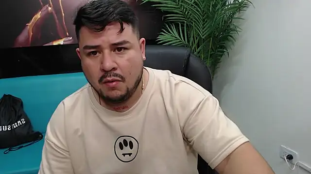 Snapshot of oso_dirty_ chatting on 19, 12, 2024 oso dirty online show from 19, 12, 2024