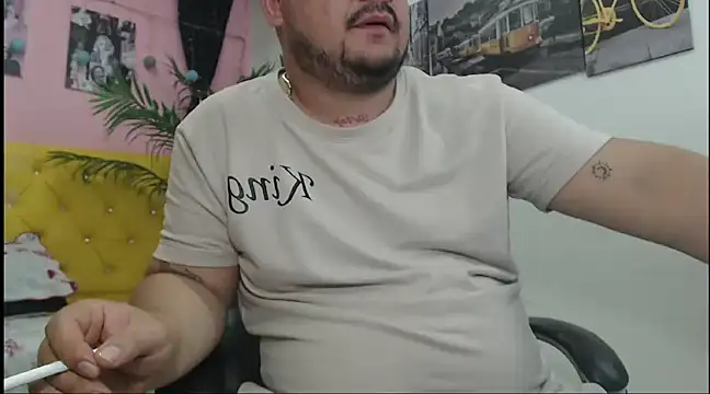 Snapshot of oso_dirty_ chatting on 23, 12, 2024 oso dirty online show from 23, 12, 2024