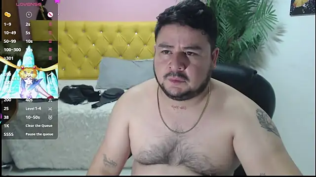 Snapshot of oso_dirty_ chatting on 11, 1, 2025 oso dirty online show from 11, 1, 2025