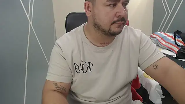 Snapshot of oso_dirty_ chatting on 22, 1, 2025 oso dirty online show from 22, 1, 2025