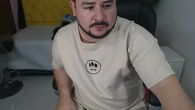 Snapshot of oso_dirty_ chatting on 20, 2, 2025 oso dirty online show from 20, 2, 2025