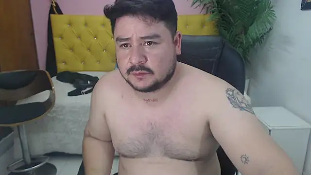 Snapshot of oso_dirty_ chatting on 21, 2, 2025 oso dirty online show from 21, 2, 2025