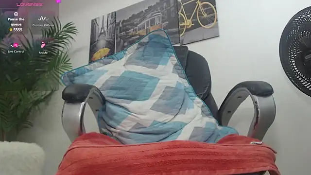 Snapshot of oso_dirty_ chatting on 1, 3, 2025 oso dirty online show from 1, 3, 2025