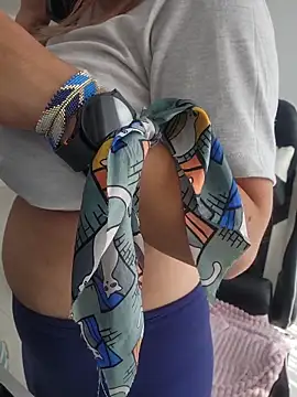 jnilu1227 online show from 12, 2, 2026