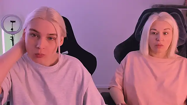 hotblonds online show from 21, 1, 2025