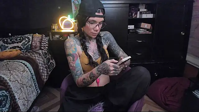 Lilmarieee online show from 17, 1, 2025