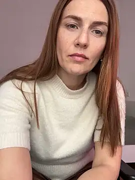Snapshot of BritneyHall chatting on 21, 4, 2026 BritneyHall online show from 21, 4, 2026