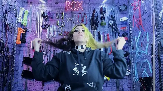 PANDORANEZZ online show from 22, 3, 2025