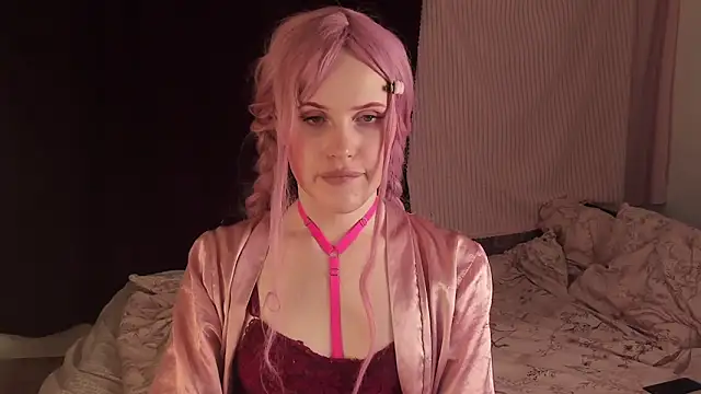 Snapshot of EffieMinki chatting on 12, 12, 2024 EffieMinki online show from 12, 12, 2024