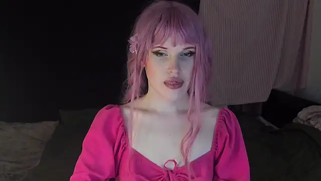 Snapshot of EffieMinki chatting on 1, 1, 2025 EffieMinki online show from 1, 1, 2025