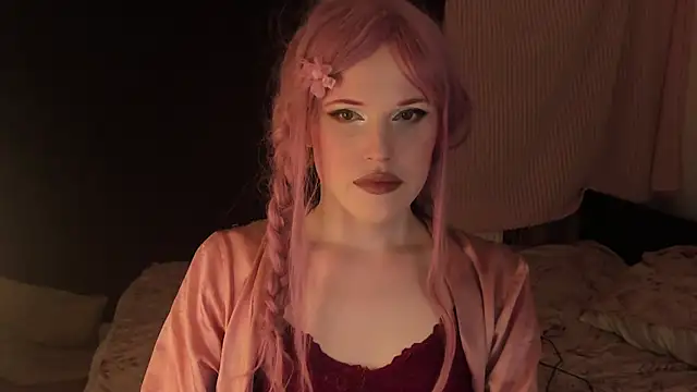 Snapshot of EffieMinki chatting on 14, 1, 2025 EffieMinki online show from 14, 1, 2025