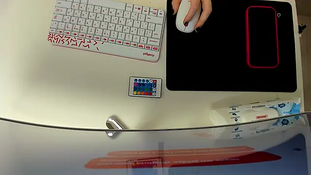 Snapshot of EffieMinki chatting on 3, 3, 2026 EffieMinki online show from 3, 3, 2026