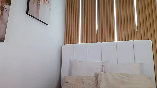 KimSensual  online show from 17, 4, 2026