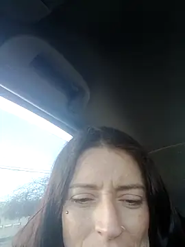 khloebanques online show from 15, 3, 2026