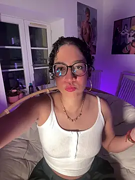 Snapshot of Lauyako chatting on 14, 6, 2026 Lauyako online show from 14, 6, 2026