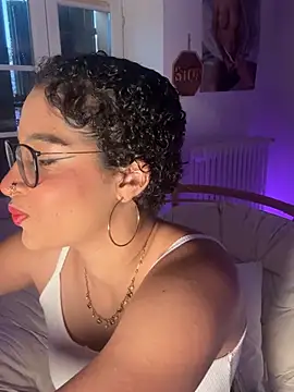 Snapshot of Lauyako chatting on 1, 7, 2026 Lauyako online show from 1, 7, 2026