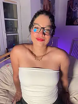 Snapshot of Lauyako chatting on 3, 7, 2026 Lauyako online show from 3, 7, 2026