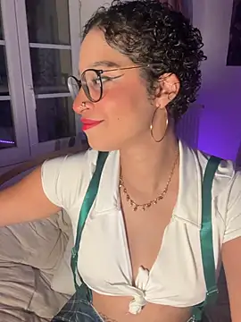 Snapshot of Lauyako chatting on 16, 7, 2026 Lauyako online show from 16, 7, 2026