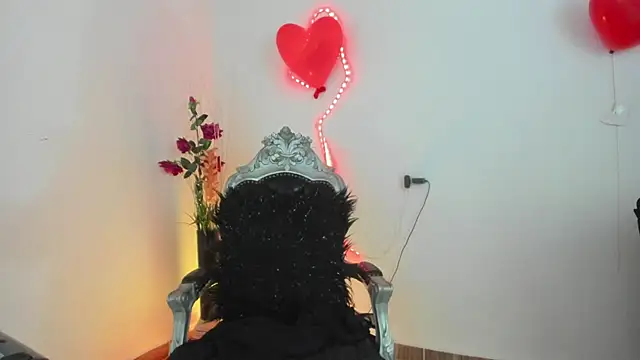 Snapshot of Hela_wet chatting on 24, 2, 2025 Hela wet online show from 24, 2, 2025