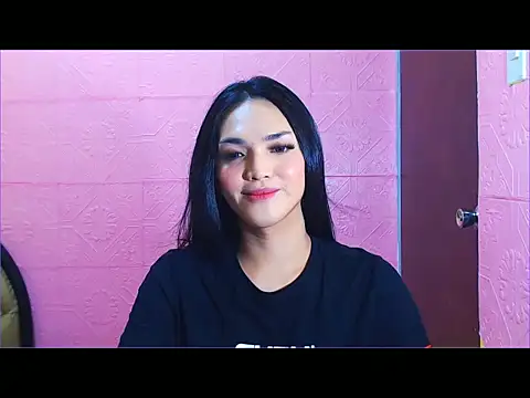 Snapshot of WONDERWOMAN2023 chatting on 8, 9, 2025 WONDERWOMAN2023 online show from 8, 9, 2025