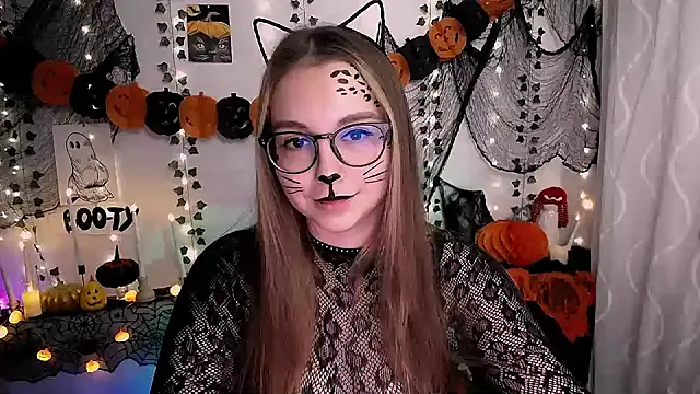 SweetPrincess  online show from 28, 10, 2025