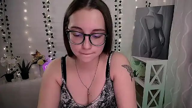 SweetPrincess  online show from 10, 11, 2025