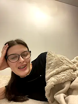 little belucci online show from 4, 11, 2025