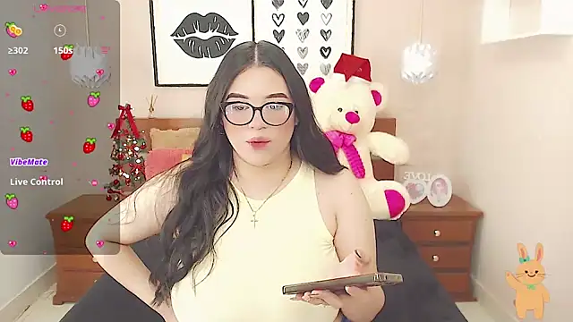 Snapshot of miss_linda_ chatting on 27, 12, 2024 miss linda online show from 27, 12, 2024