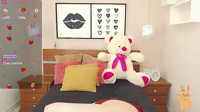 Snapshot of miss_linda_ chatting on 7, 1, 2025 miss linda online show from 7, 1, 2025