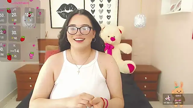 Snapshot of miss_linda_ chatting on 7, 2, 2025 miss linda online show from 7, 2, 2025